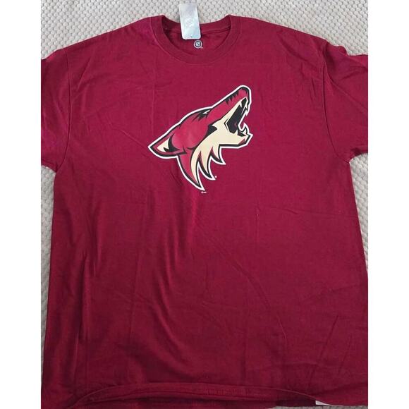 NWT Arizona Coyotes Maroon Graphic Tee XL NHL Coyote Logo Fan Shirt Unisex - Picture 2 of 3